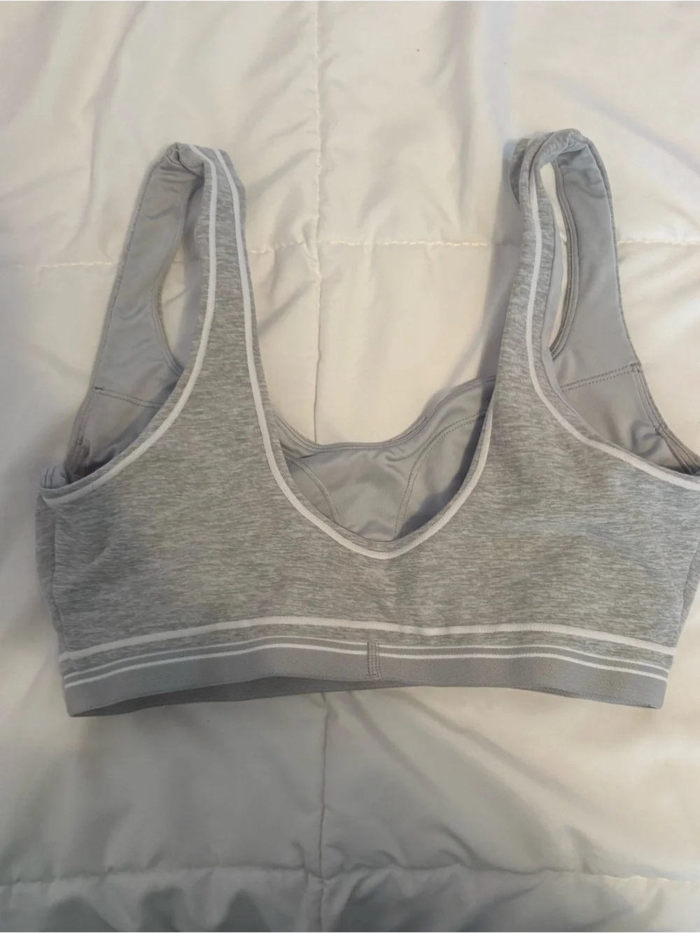 ALO Yoga good top